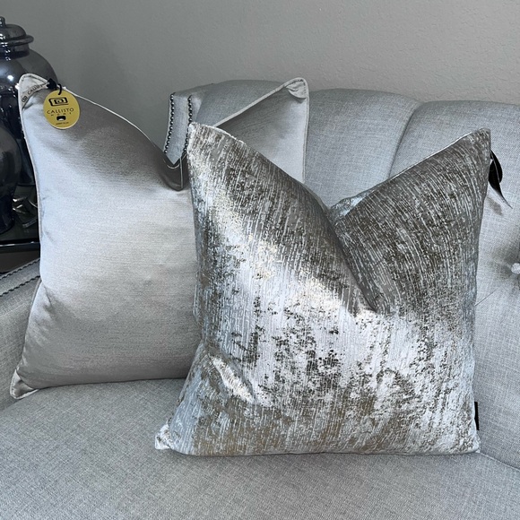 1-NWT CALLISTO HOME DECORATIVE PILLOW (Please read description for details) - Picture 8 of 17